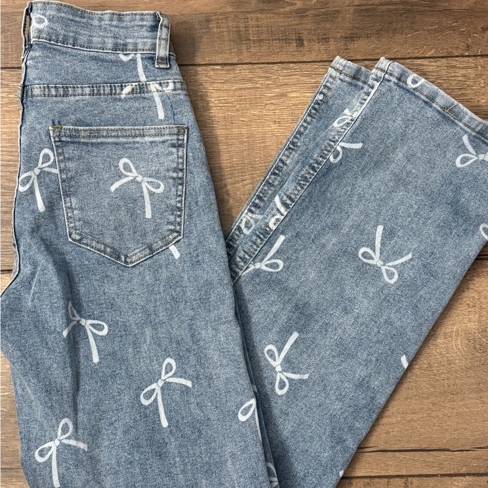BAMBOO Blue Jeans with White Bow Pattern - Picture 4 of 4